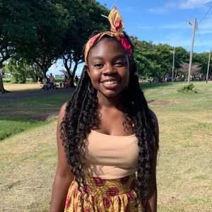 Meet your Posher, Ayisha